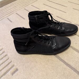 Men’s Kenneth Cole size 10 Black High-Top Men's Sneakers